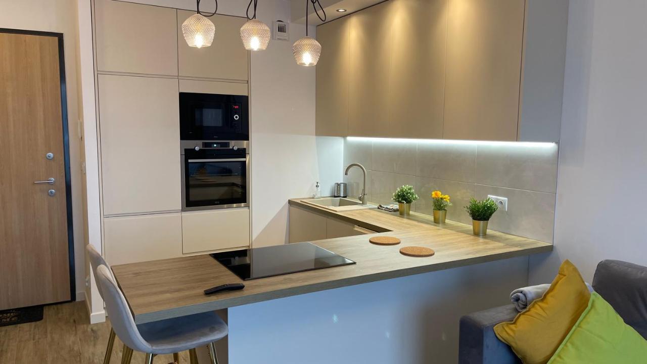2-room In New House, Wola Warschau